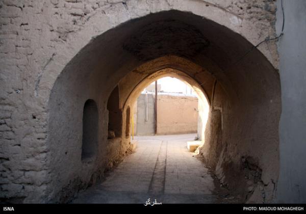 احیاء و ساماندهی بافت تاریخی روستای هدف گردشگری بیابانک