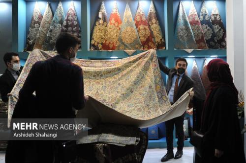 از صنایع دستی تورقوزآباد تا حضور دایناسور و دود کباب بناب!