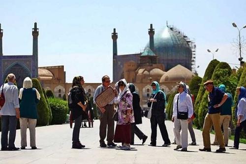 715 هزار توریست خارجی به ایران آمدند