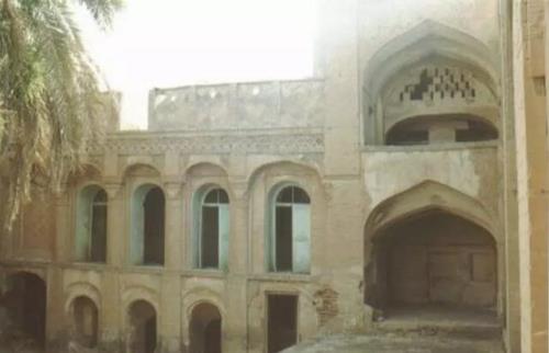 آب خانه تاریخی امین زاده شوشتر را با خود می برد؟