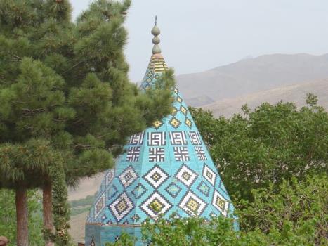 بنای تاریخی امامزادگان یحیی و عیسی(ع) ابیانه یادگار دوره ایلخانی