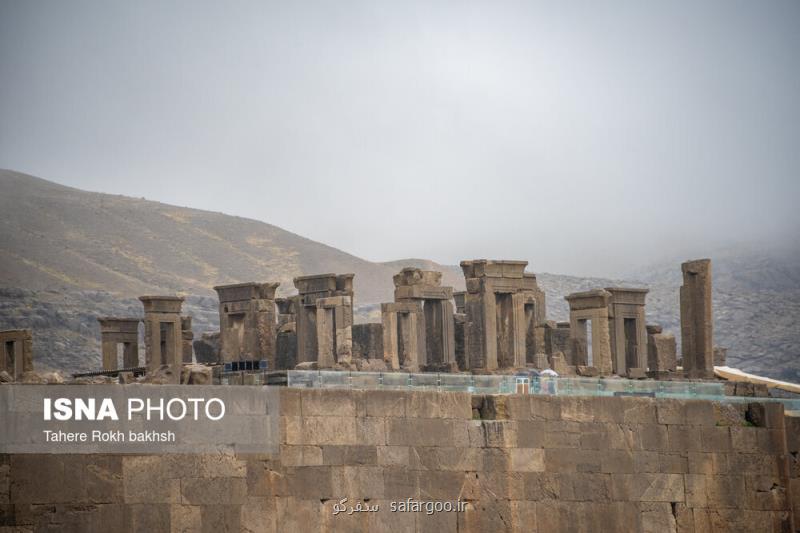 بازهم جنجال اجرای زنده موسیقی در تخت جمشید