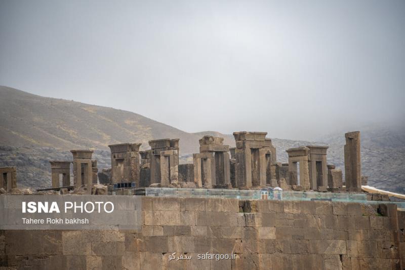 بازهم جنجال اجرای زنده موسیقی در تخت جمشید