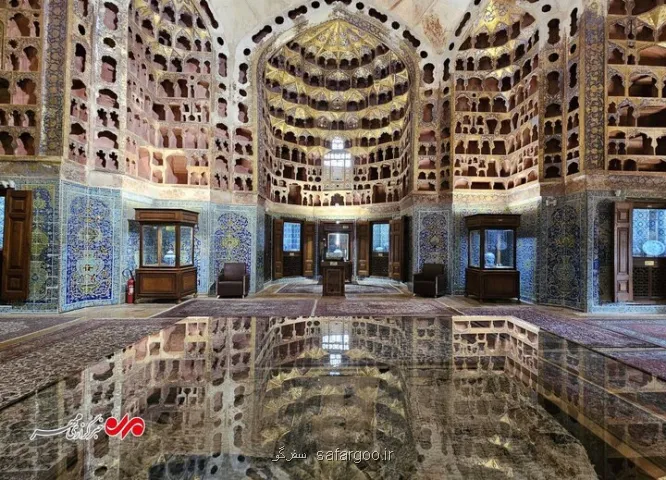 گشتی در بقعه شیخ صفی الدین اردبیلی روایت خرقه و کاغذ دیواری طلایی