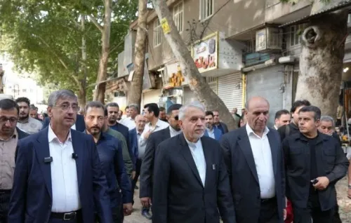بازدید وزیر میراث فرهنگی از طرح های در دست اجرای فلک الافلاک خرم آباد