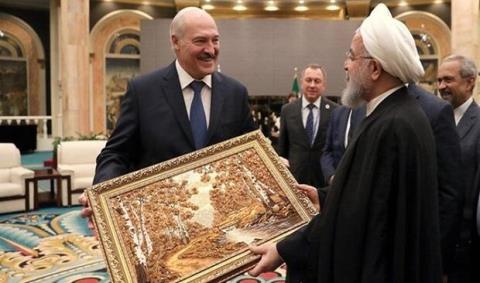 هدایای رئیس جمهور به میراث فرهنگی تحویل داده می شود