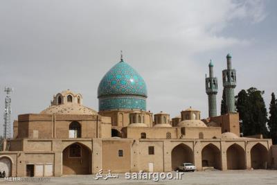 قسمتی از كاشی كاری گنبد آستانه شاه نعمت الله ولی فرو ریخت