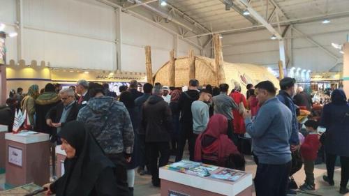 دستگیری پوآرو، برگزاری نمایشگاه گردشگری