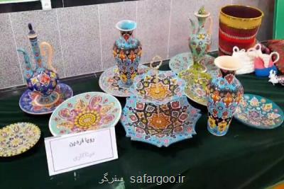 امیدواریم در بودجه سال آینده به بیمه هنرمندان صنایع دستی توجه گردد
