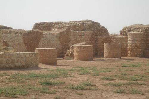 دویدن روی آثار تاریخی توسط قشر نوجوان جامعه